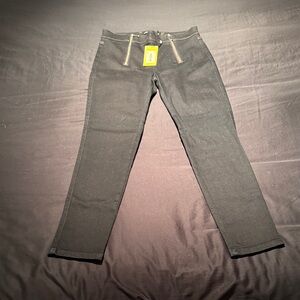 Karen Millen Black Skinny Pants with Gold Zippers non smoke home